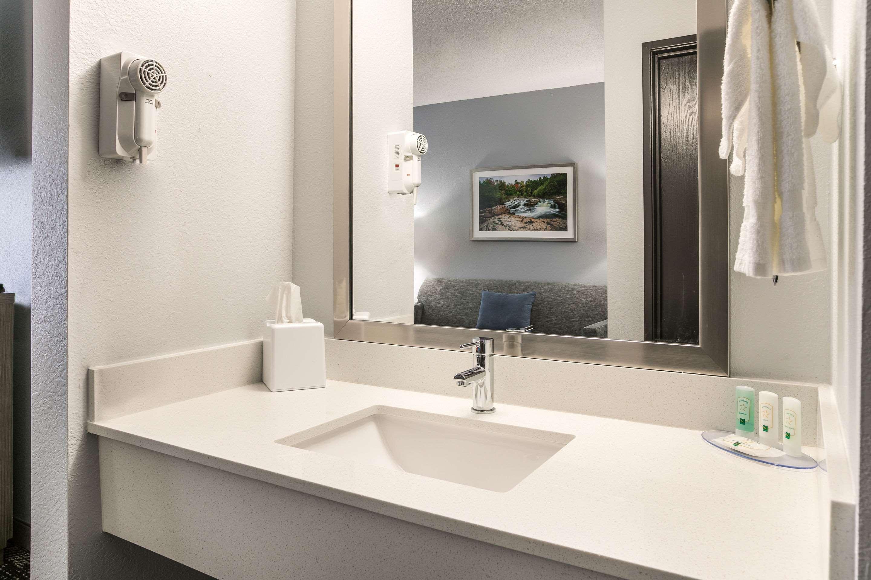 Quality Inn Marquette Esterno foto